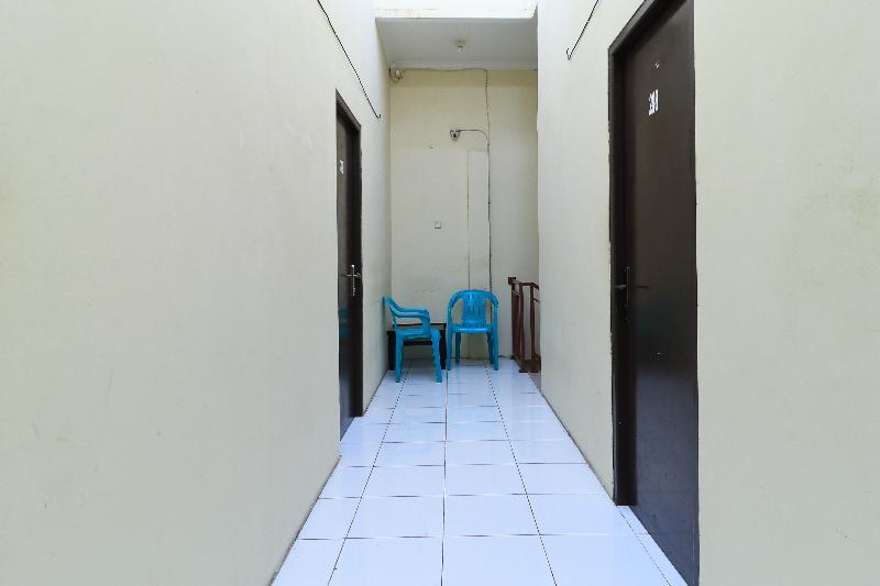 Guest House Samarinda by ZUZU - Genel