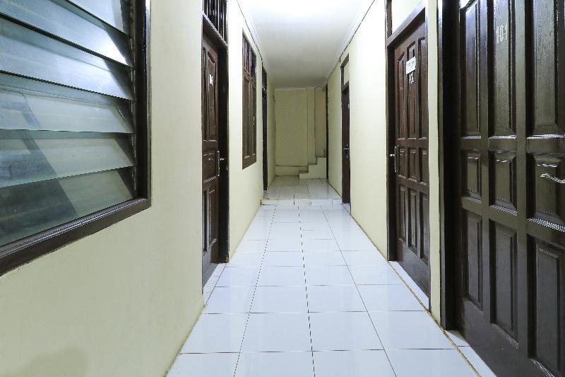 Guest House Samarinda by ZUZU - Genel