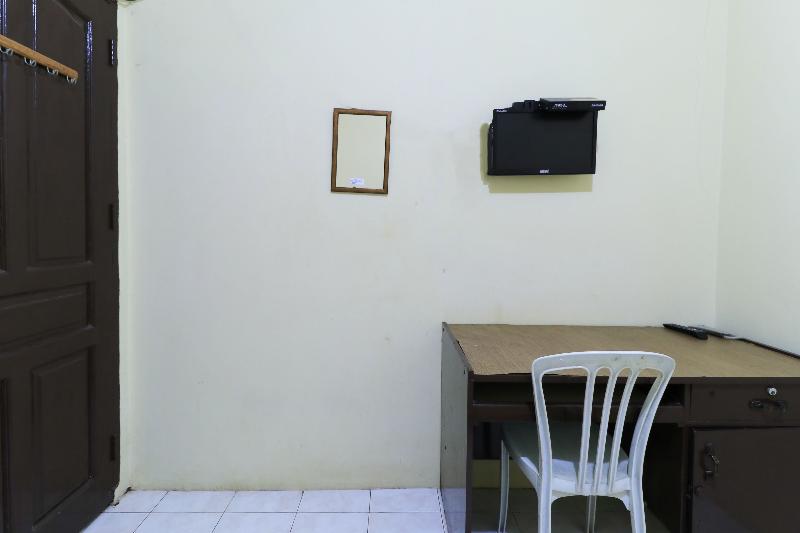 Guest House Samarinda by ZUZU - Oda