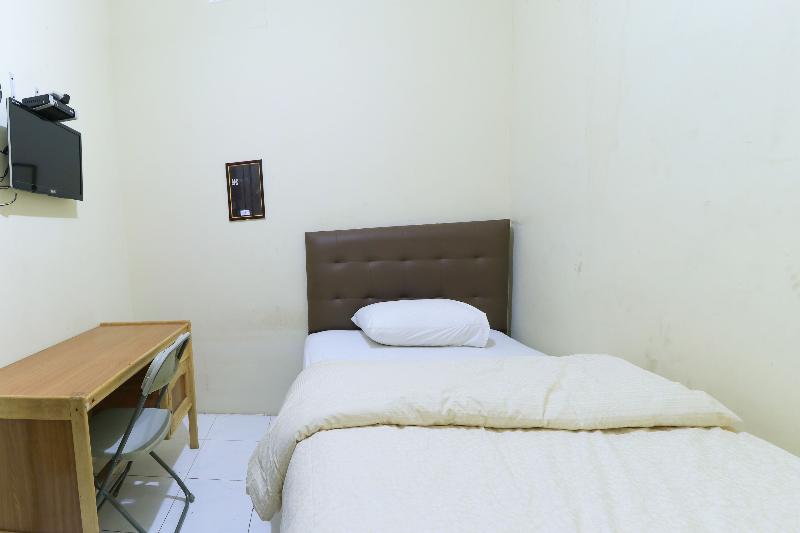 Guest House Samarinda by ZUZU - Oda