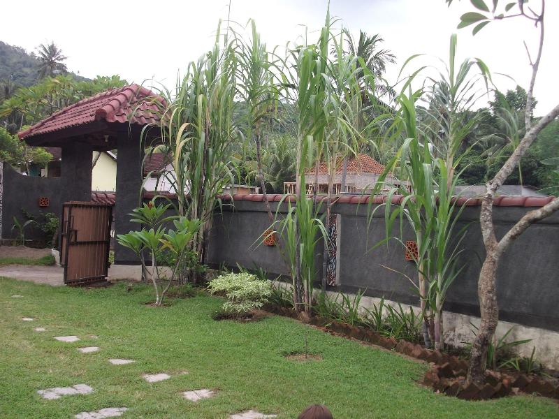 Indah Homestay - Genel