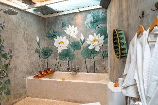 The Sender Pool Suite fotoÄŸrafÄ±
