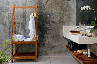 The Sender Pool Suite fotoÄŸrafÄ±