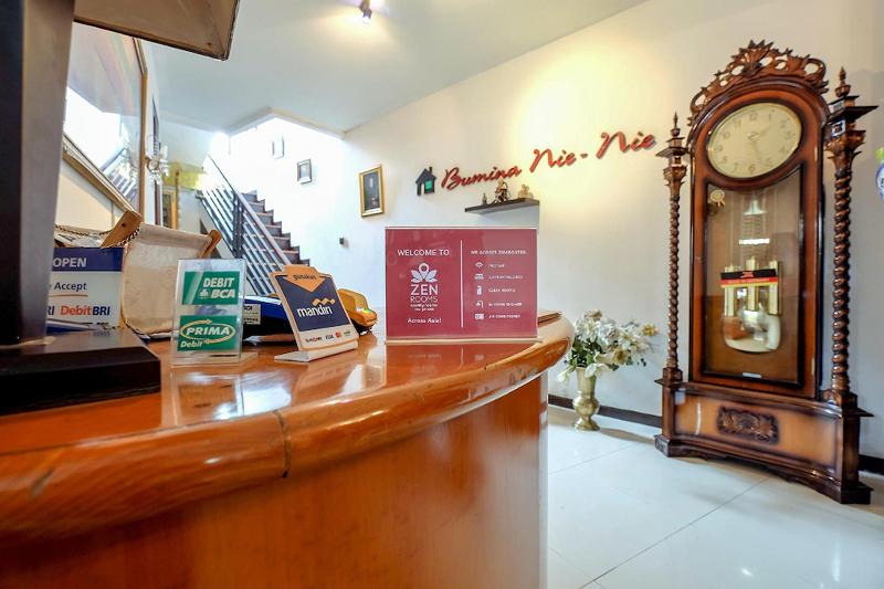 Buminanienie Guesthouse Bandung by ZUZU - Lobi