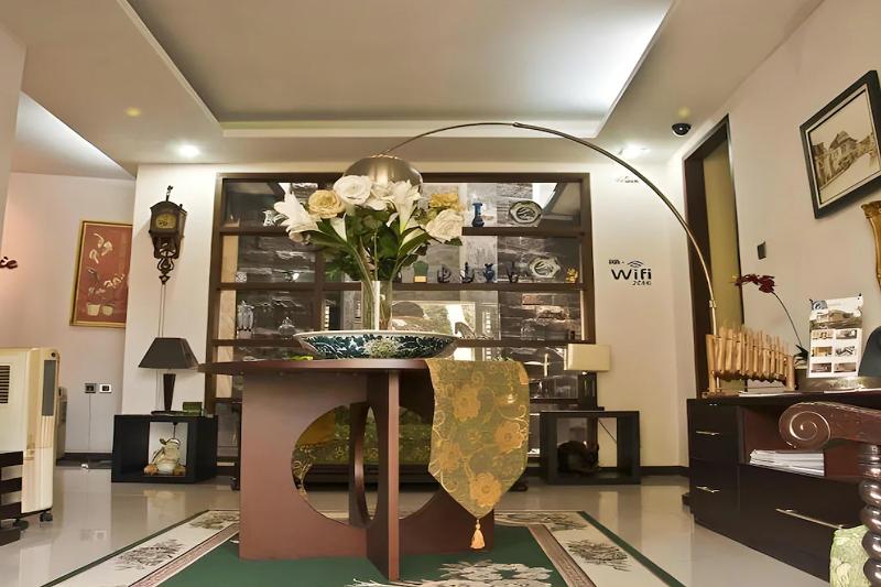 Buminanienie Guesthouse Bandung by ZUZU - Genel