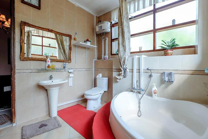 Buminanienie Guesthouse Bandung by ZUZU - Oda