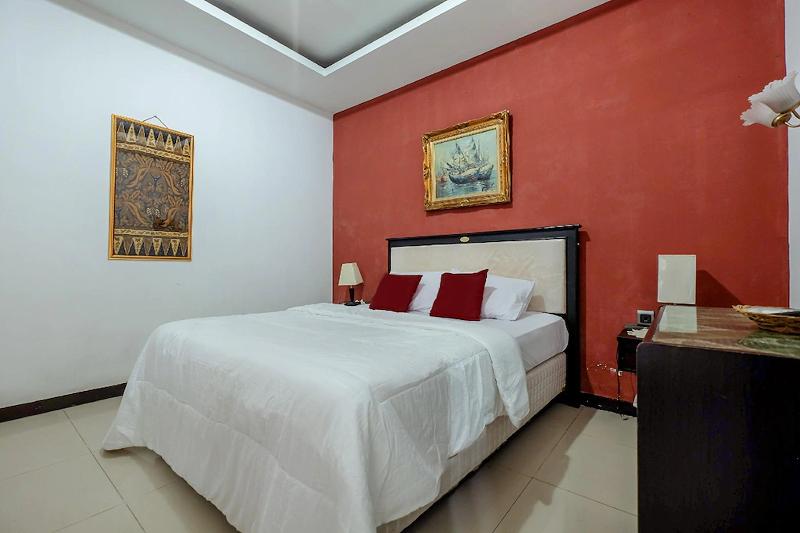 Buminanienie Guesthouse Bandung by ZUZU - Oda