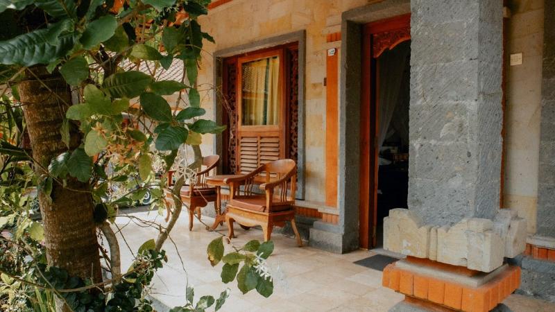 Puri Sunny Guesthouse - Oda