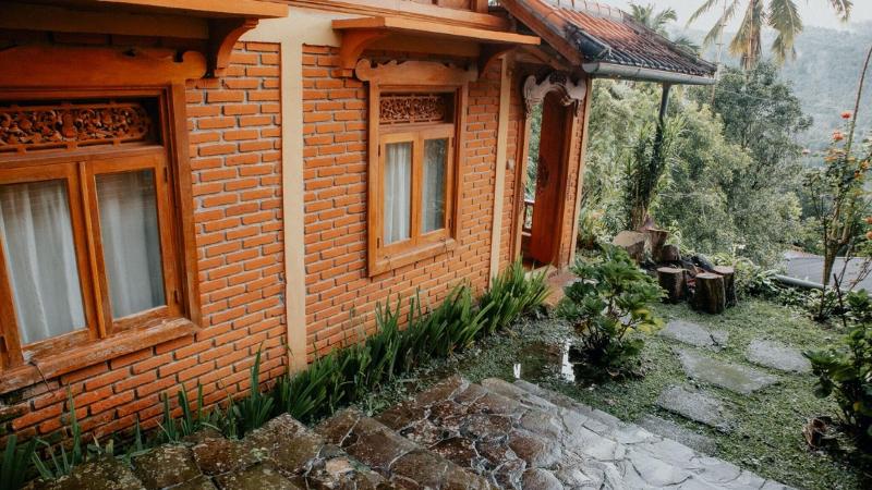 Puri Sunny Guesthouse - Oda