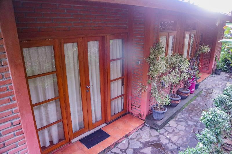 Puri Sunny Guesthouse - Oda