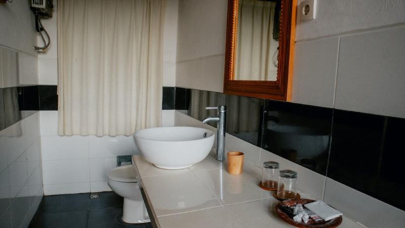 Puri Sunny Guesthouse - Oda