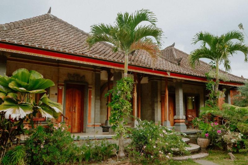 Puri Sunny Guesthouse - Oda