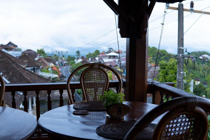 Puri Sunny Guesthouse - Restoran