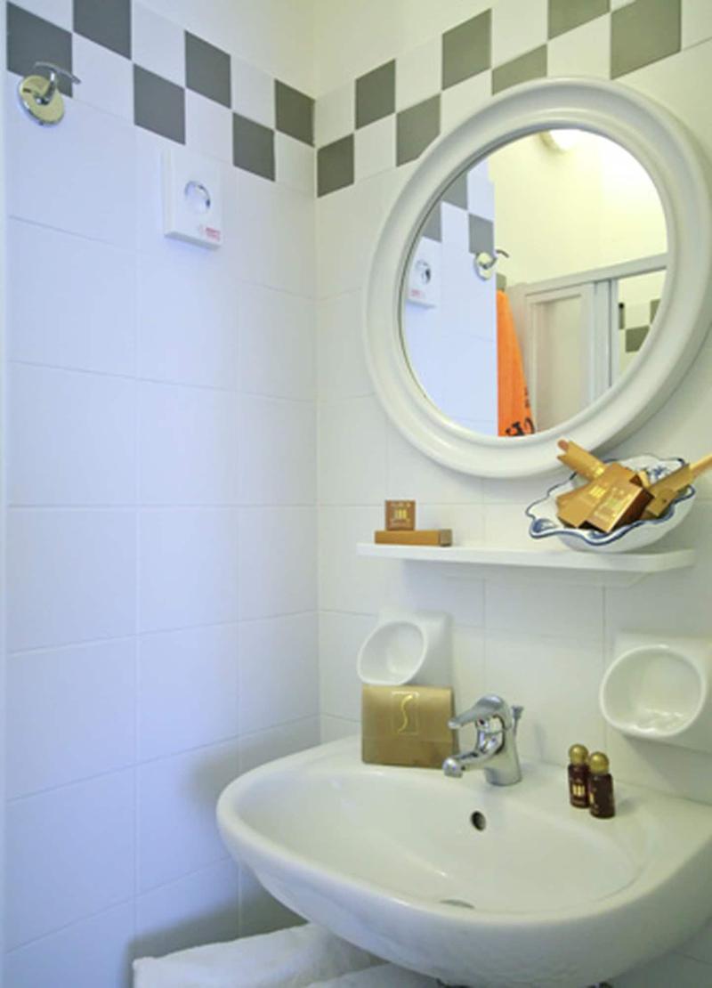 Hotel Cadiz - Oda