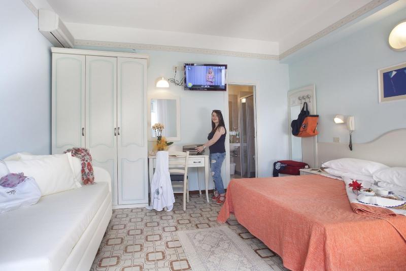 Hotel Cadiz - Oda