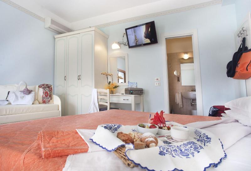 Hotel Cadiz - Oda