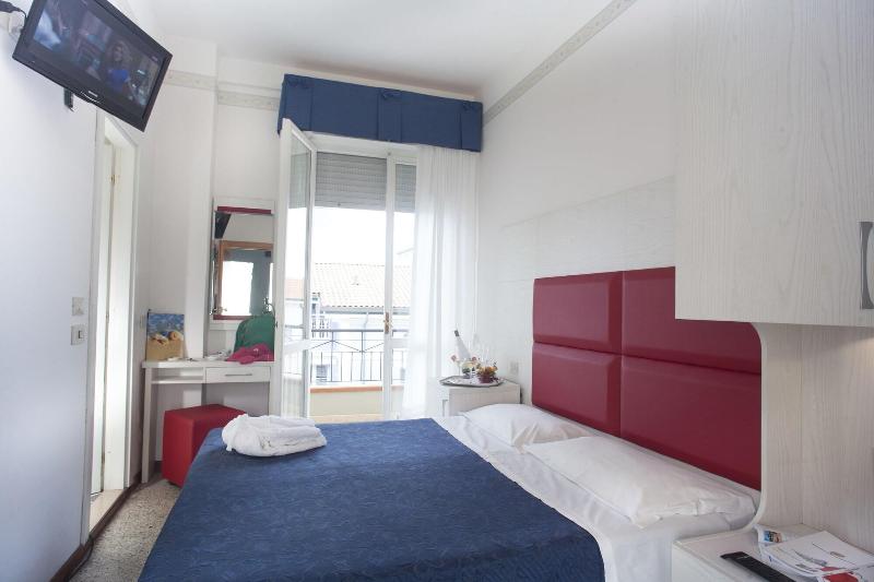 Hotel Cadiz - Oda