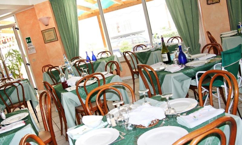 Hotel Cadiz - Restoran