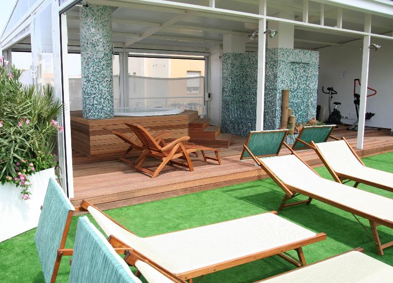 Hotel Cadiz - Teras