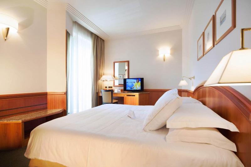 Hotel Ambasciatori - Oda
