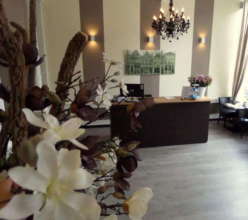 Hotel Royal Bridges - Lobi