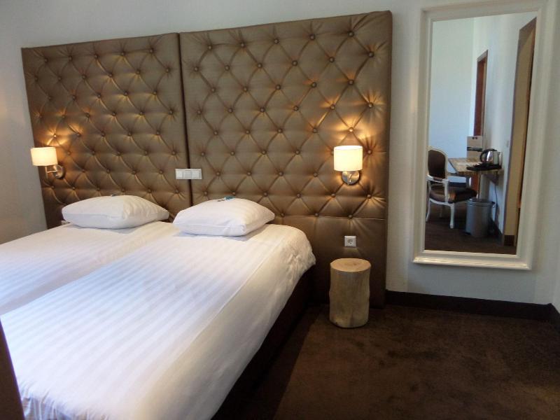 Hotel Royal Bridges - Oda