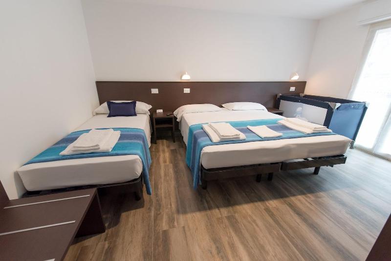 Hotel Carmen - Oda