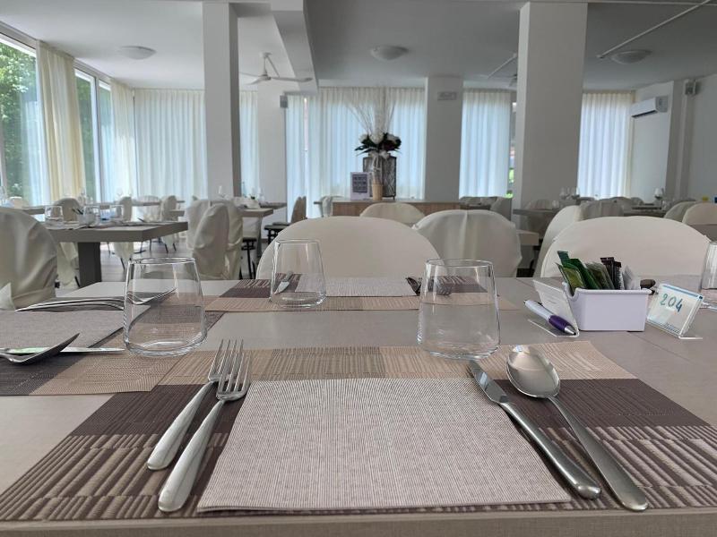Hotel Carmen - Restoran