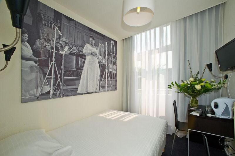 The Concert Hotel - Oda