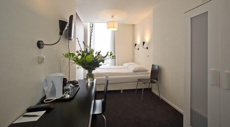 The Concert Hotel - Oda