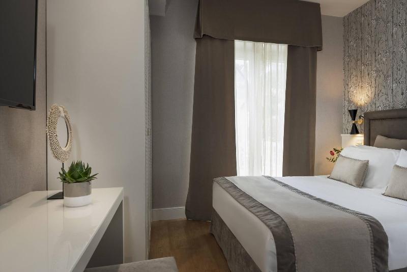 Suite Hotel Maestrale - Oda