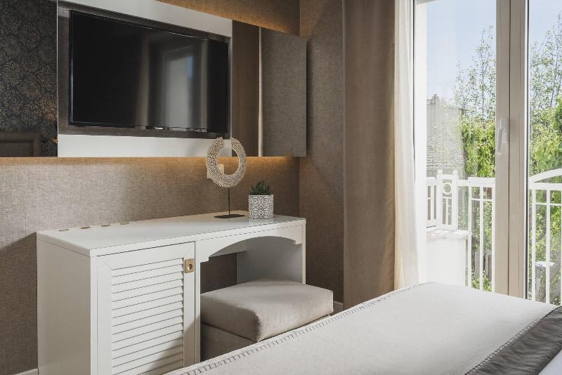 Suite Hotel Maestrale - Oda