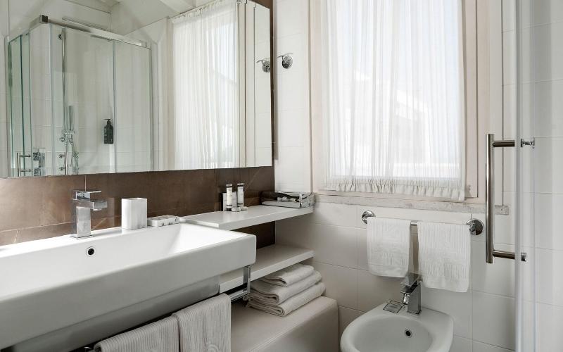 Suite Hotel Maestrale - Oda