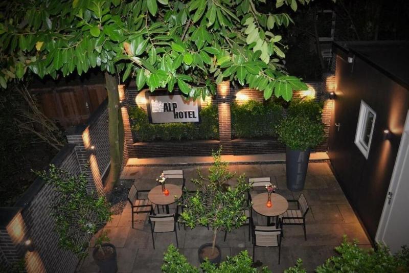 Alp Hotel Amsterdam - Genel