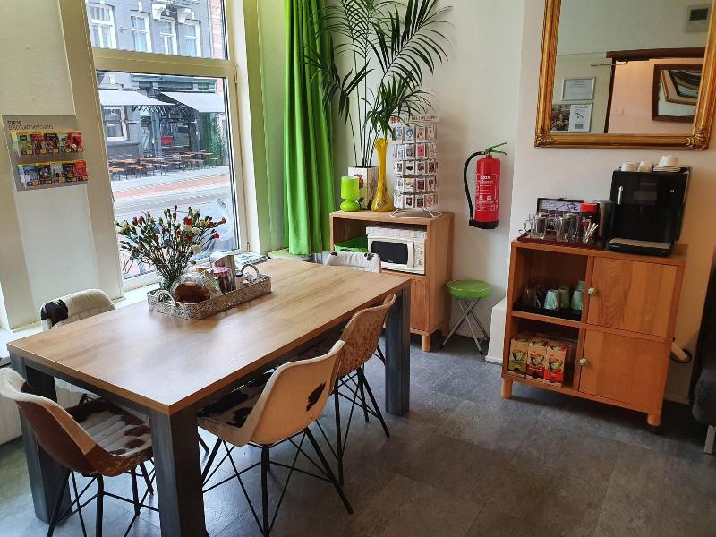 Hotel Freeland - Lobi