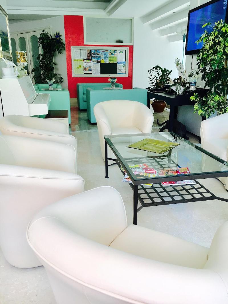 Hotel De Amicis - Lobi