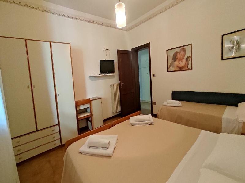 Hotel De Amicis - Genel