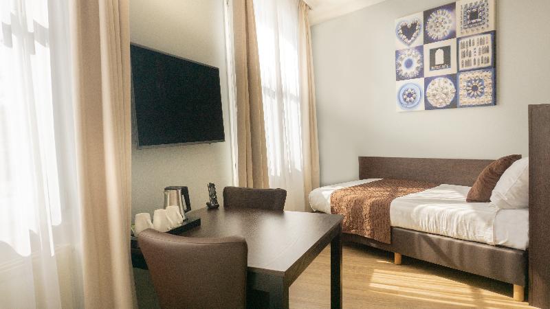 Hotel Nes - Oda
