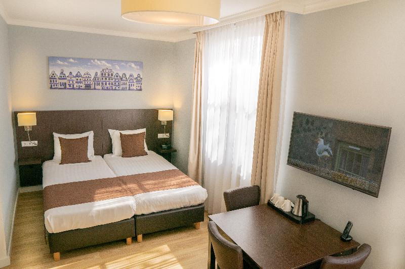 Hotel Nes - Oda