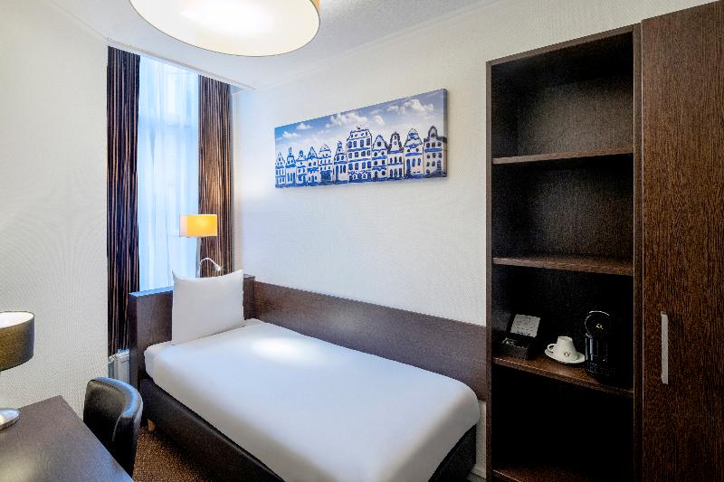 Hotel Nes - Oda
