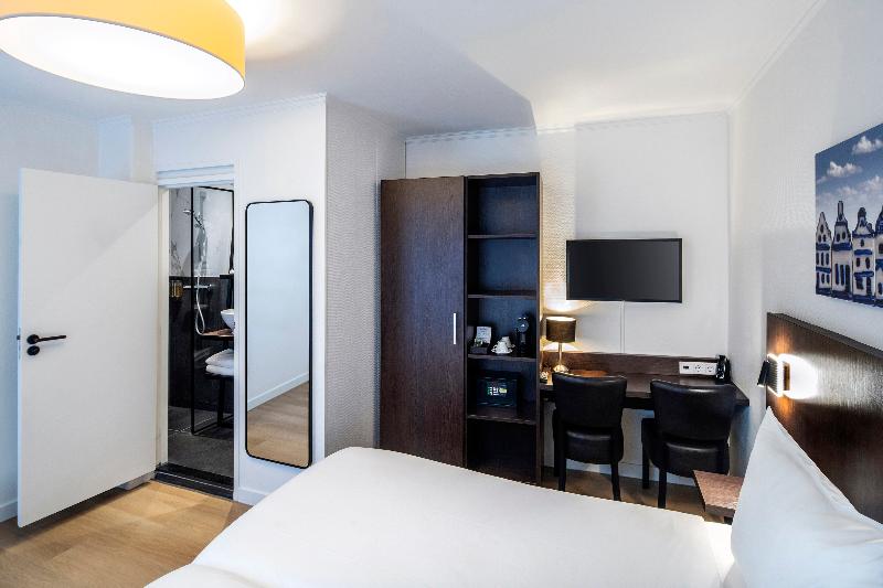 Hotel Nes - Oda