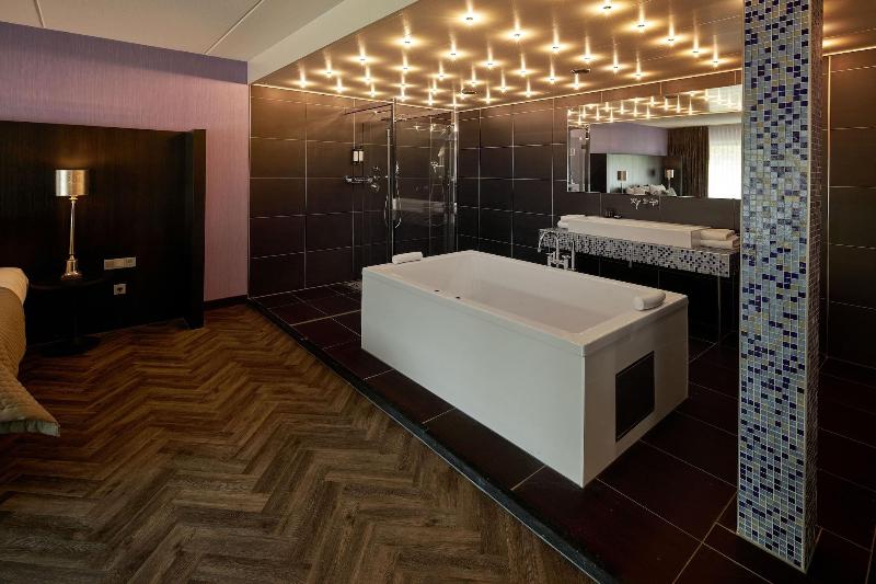 Van Der Valk Hotel Arnhem - Havuz