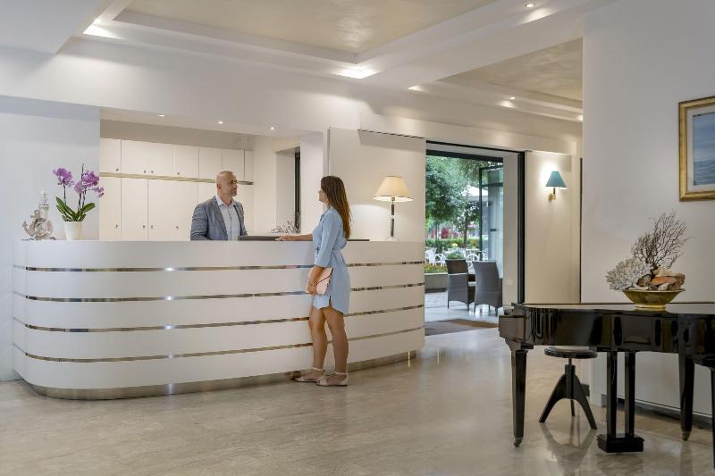 Hotel Stella - Lobi