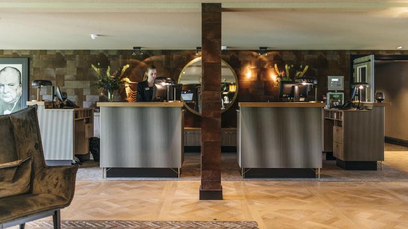 Van der Valk Hotel Apeldoorn - De Cantharel - Lobi