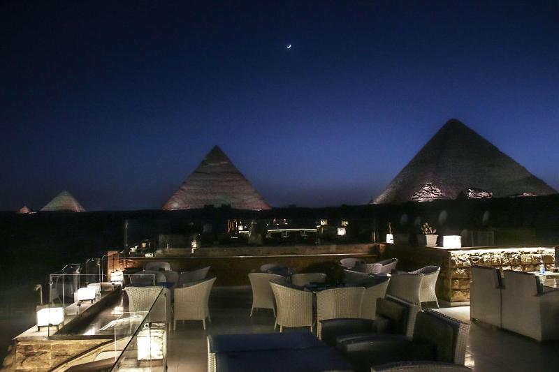 Pyramids Valley - Restoran