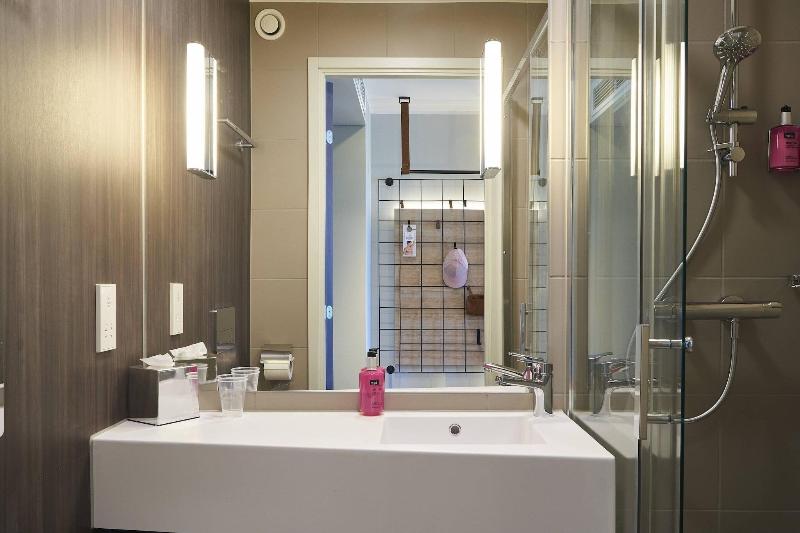 Moxy Birmingham Nec - Oda