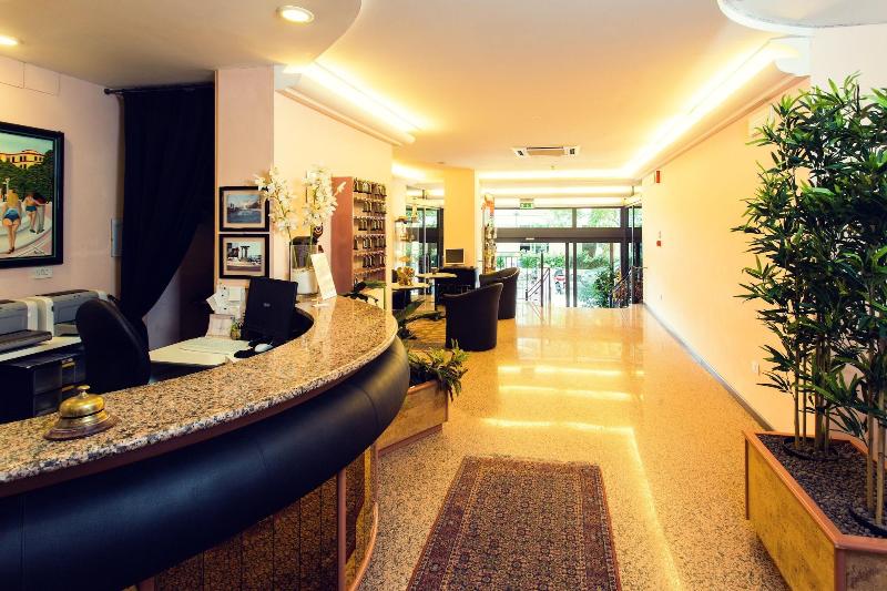 Hotel Antares - Lobi