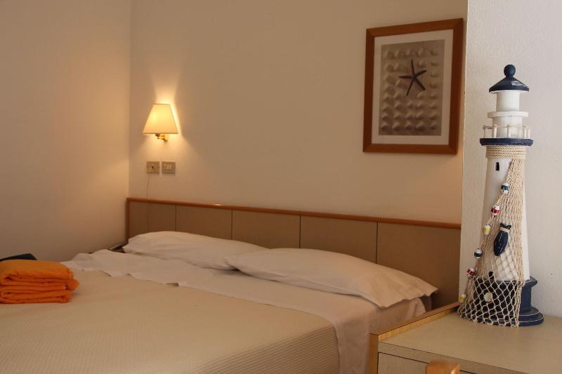 Hotel Antares - Oda