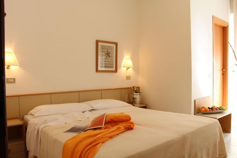 Hotel Antares - Oda