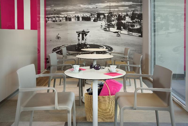 Embassy Hotel & SPA - Bar